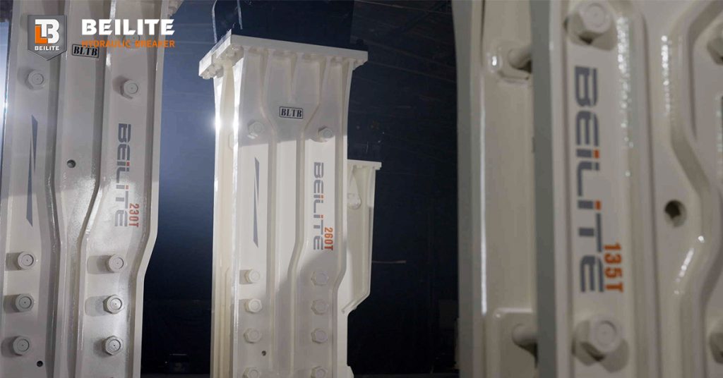 Hydraulic Breaker for Traffic Booth Demolition: A Contractor’s Guide