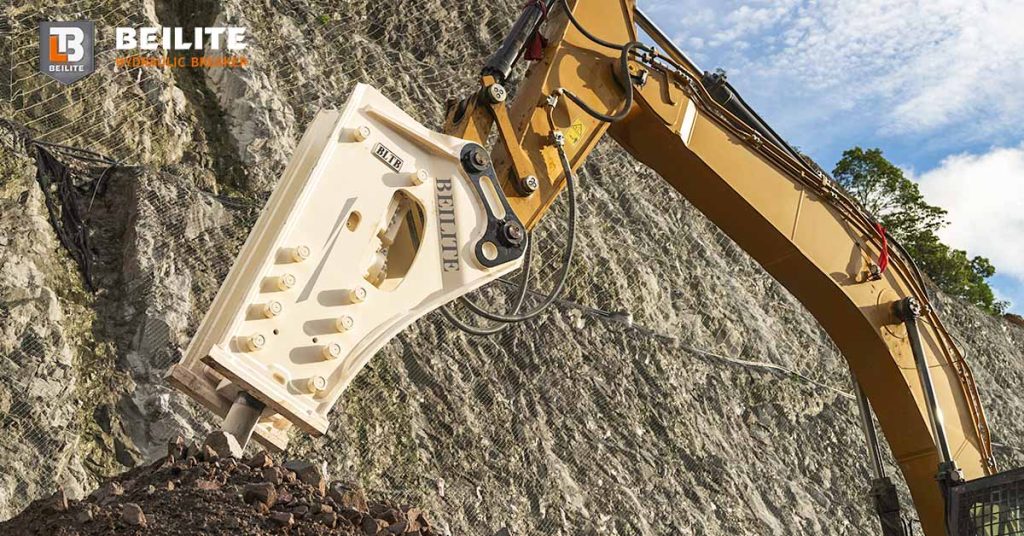 Hydraulic Breaker for Mining and Quarry Projects in Oman, Qatar and Saudi Arabia