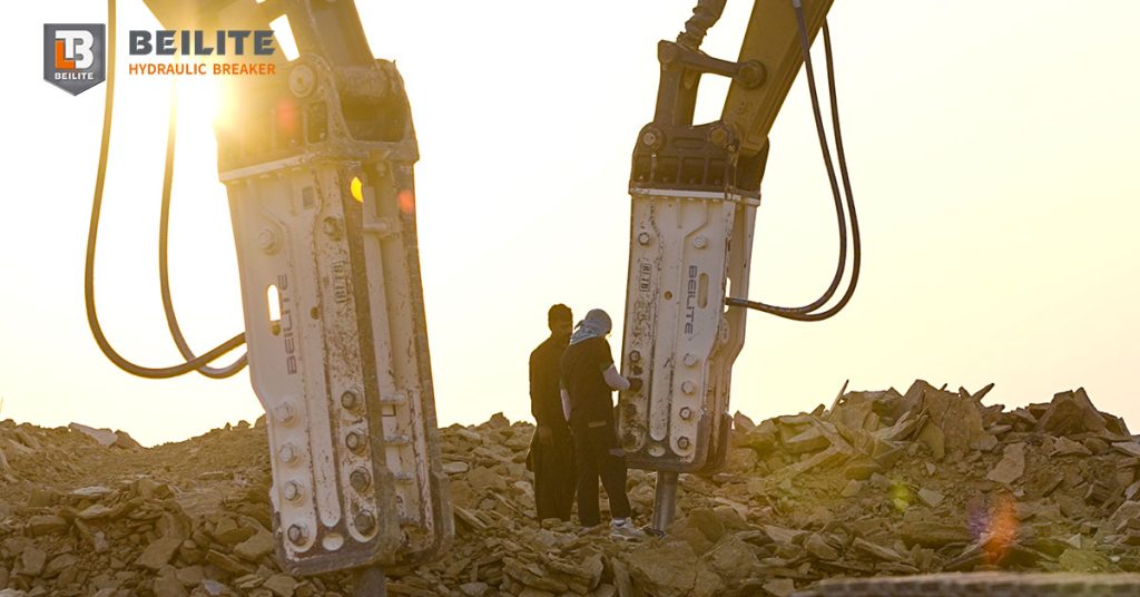 Top Excavator Rock Breakers for Construction Projects in UAE and Middle East